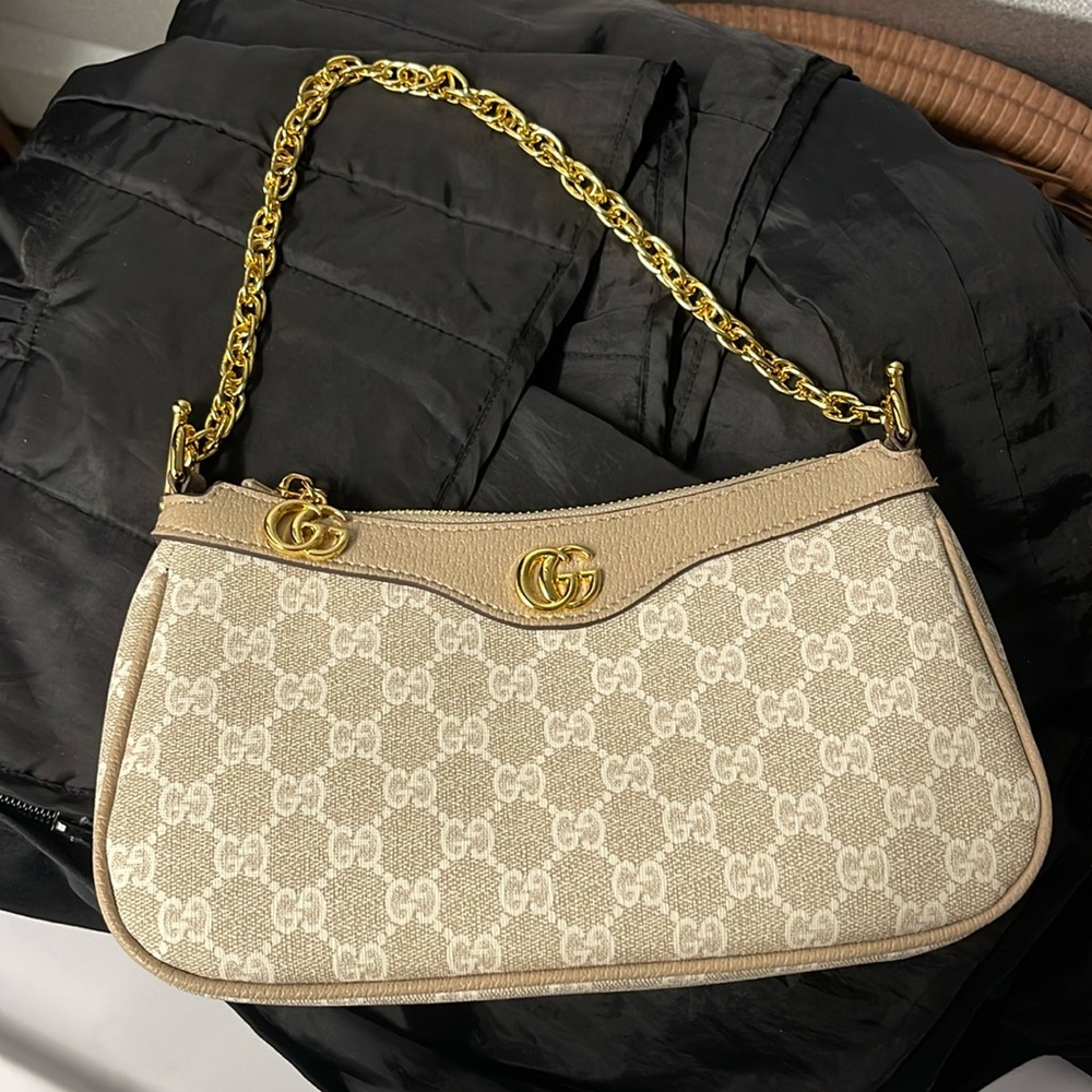Tan purse not name brand